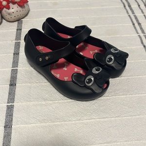 Size 9 mini Melissa dogs